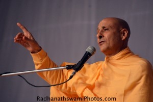 Radhanath Swami says ‘Knowledge can transform the way we live’